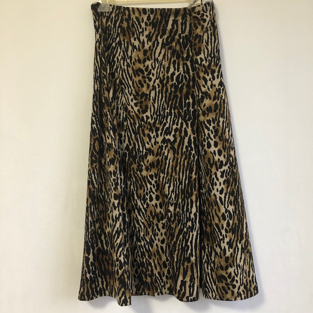 Jones New York animal print skirt